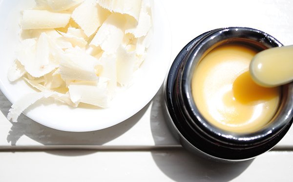 WHAT IS EMULSIFYING WAX?